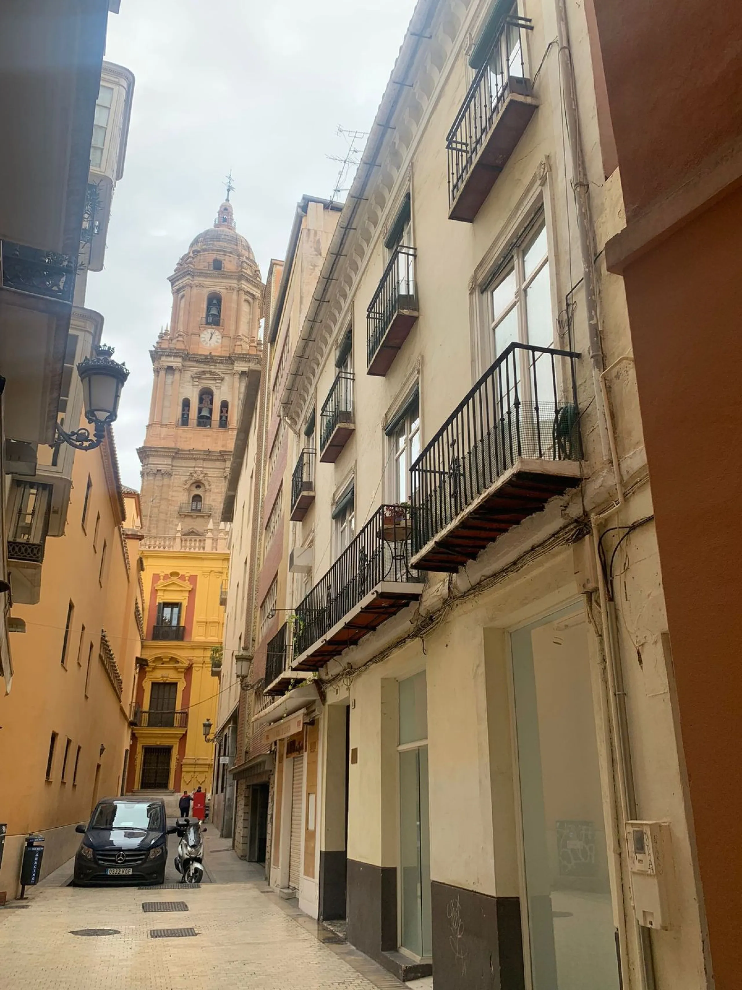 INVESTMENT OPPORTUNITY, MÁLAGA CITY CENTER, FOR SALE bare ownership (The owner is 93 years old)