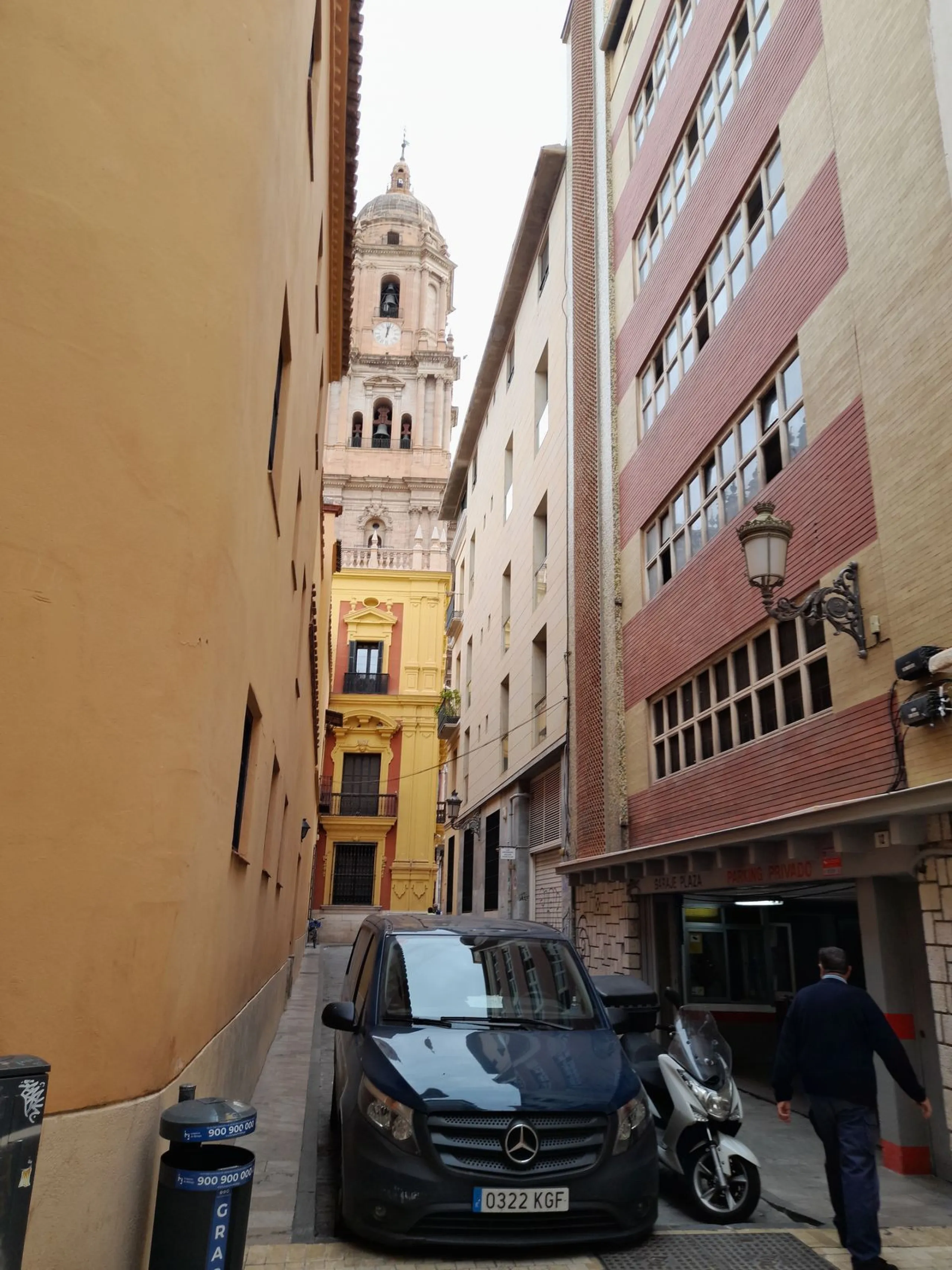 INVESTMENT OPPORTUNITY, MÁLAGA CITY CENTER, FOR SALE bare ownership (The owner is 93 years old)