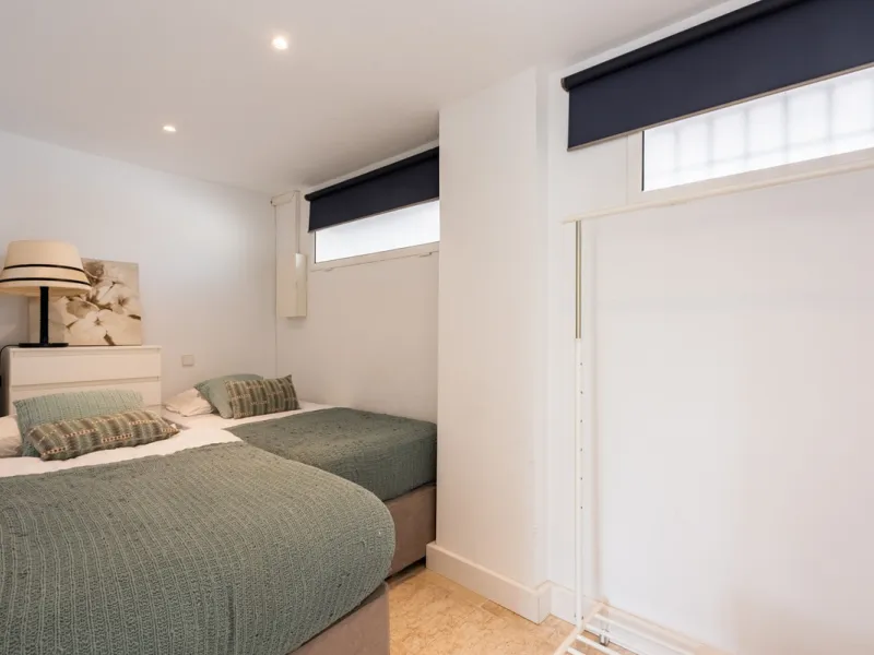 Excellent investment with strong rental potential with tourist rental license.