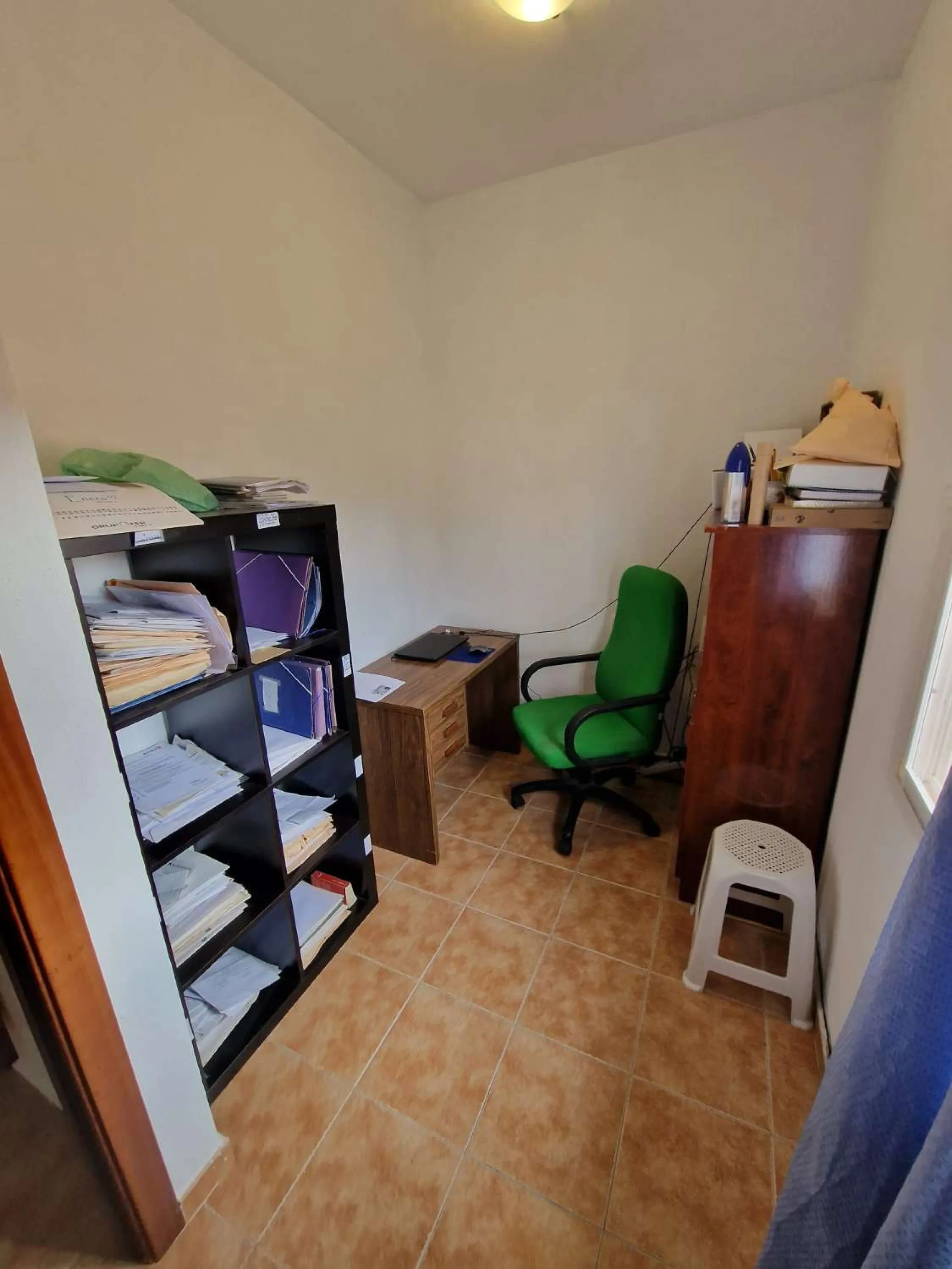 Rural property for sale in Alhaurín de la Torre with a tourist license located in the Romeral area on a 3000m2 plot, with 3 independent houses, swimming pool and gardens shared between the homes.