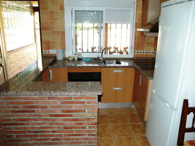 Rural property for sale in Alhaurín de la Torre with a tourist license located in the Romeral area on a 3000m2 plot, with 3 independent houses, swimming pool and gardens shared between the homes.