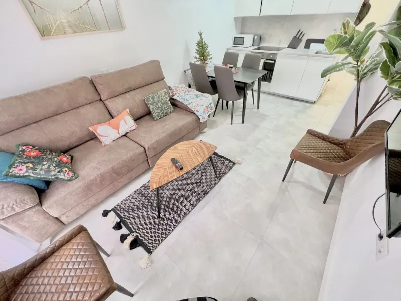 Apartment - Middle Floor Apartment в продаже в Málaga, Málaga. В доме 15 спален и 9 ванных комнат. Площадь дома 560 м²