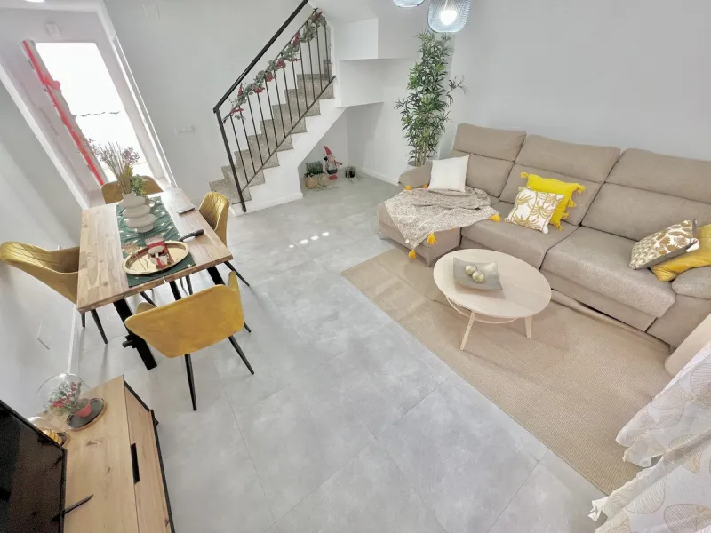 Apartment - Middle Floor Apartment в продаже в Málaga, Málaga. В доме 15 спален и 9 ванных комнат. Площадь дома 560 м²