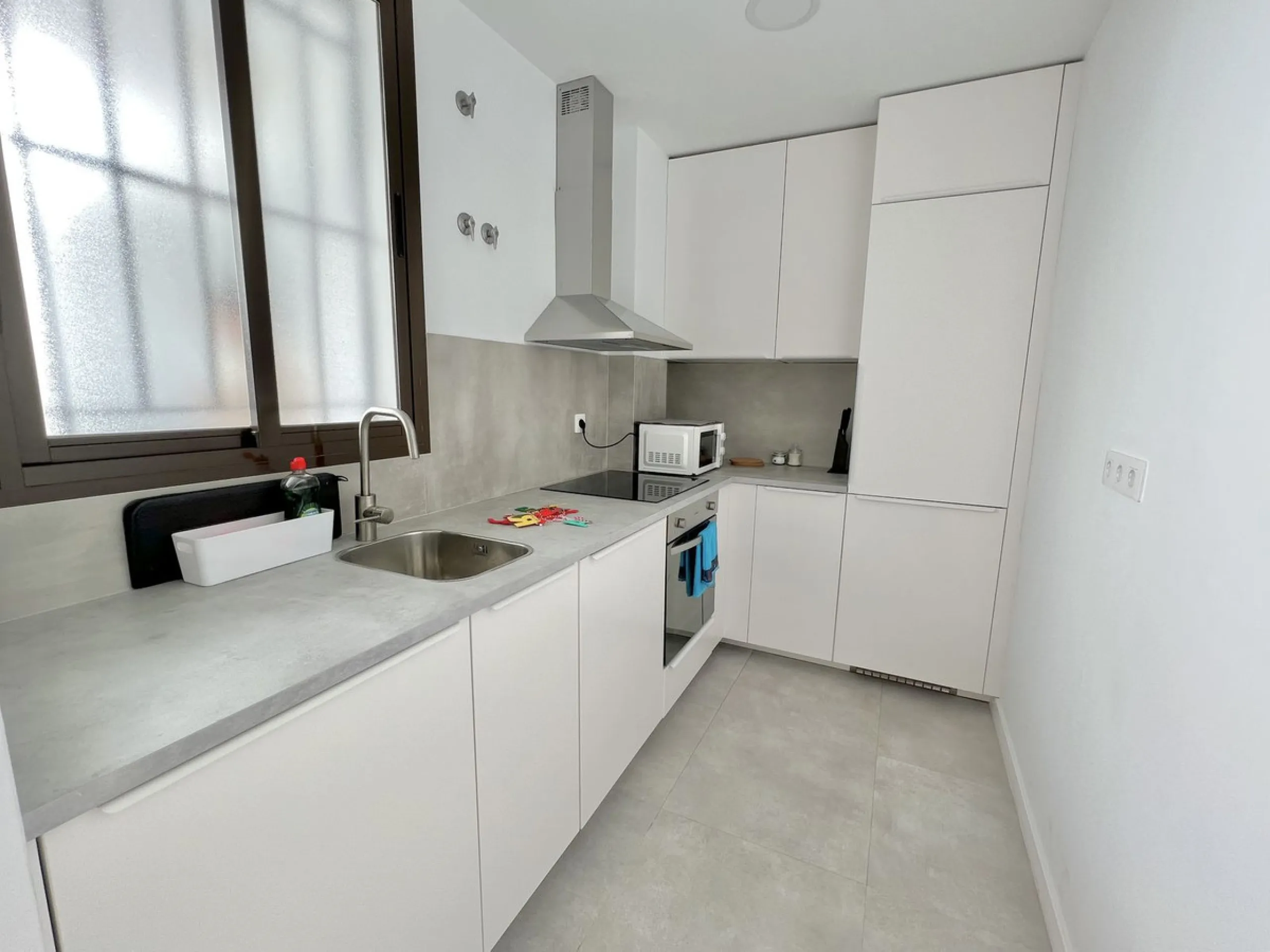 Apartment - Middle Floor Apartment в продаже в Málaga, Málaga. В доме 15 спален и 9 ванных комнат. Площадь дома 560 м²