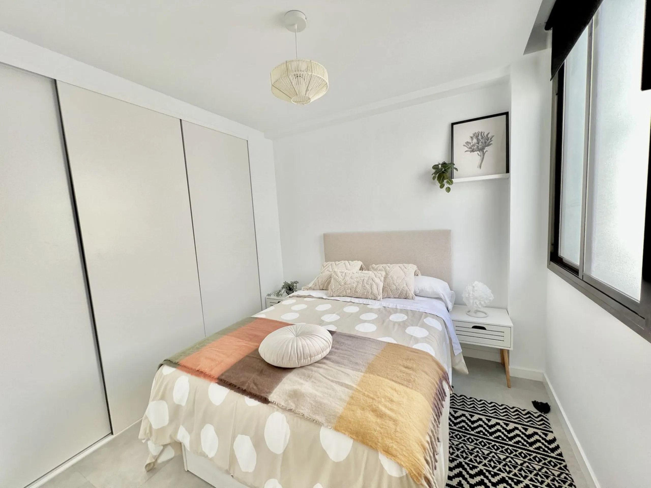 Apartment - Middle Floor Apartment в продаже в Málaga, Málaga. В доме 15 спален и 9 ванных комнат. Площадь дома 560 м²