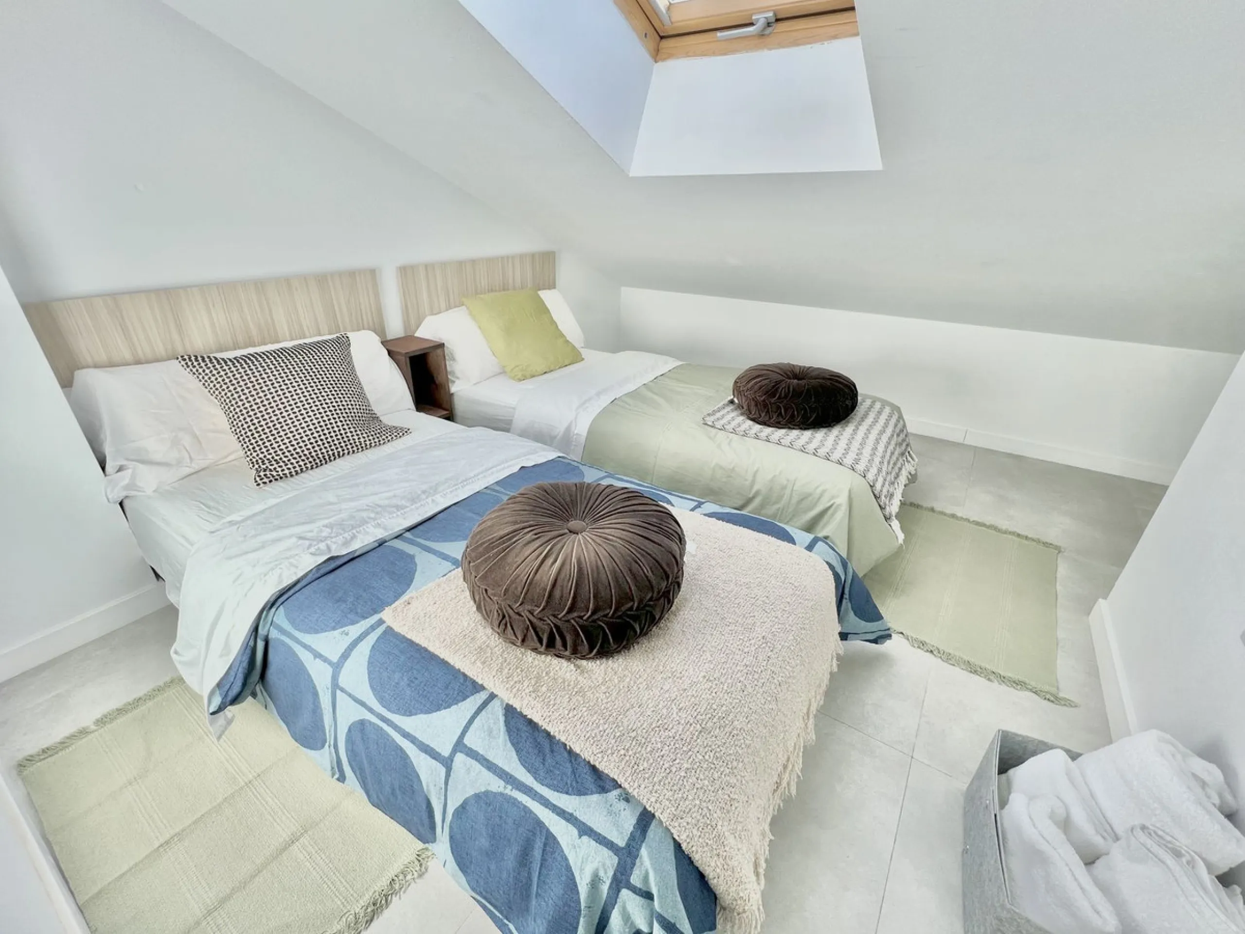 Apartment - Middle Floor Apartment в продаже в Málaga, Málaga. В доме 15 спален и 9 ванных комнат. Площадь дома 560 м²