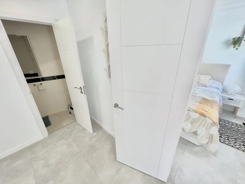 Apartment - Middle Floor Apartment в продаже в Málaga, Málaga. В доме 15 спален и 9 ванных комнат. Площадь дома 560 м²