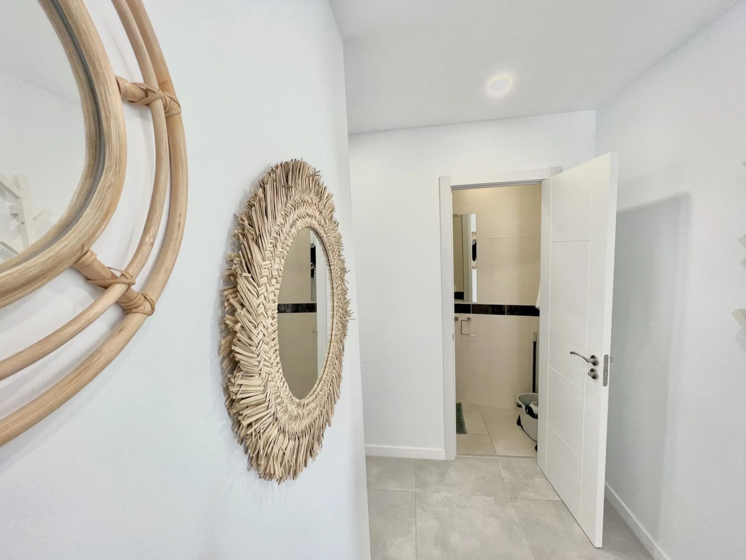 Apartment - Middle Floor Apartment в продаже в Málaga, Málaga. В доме 15 спален и 9 ванных комнат. Площадь дома 560 м²