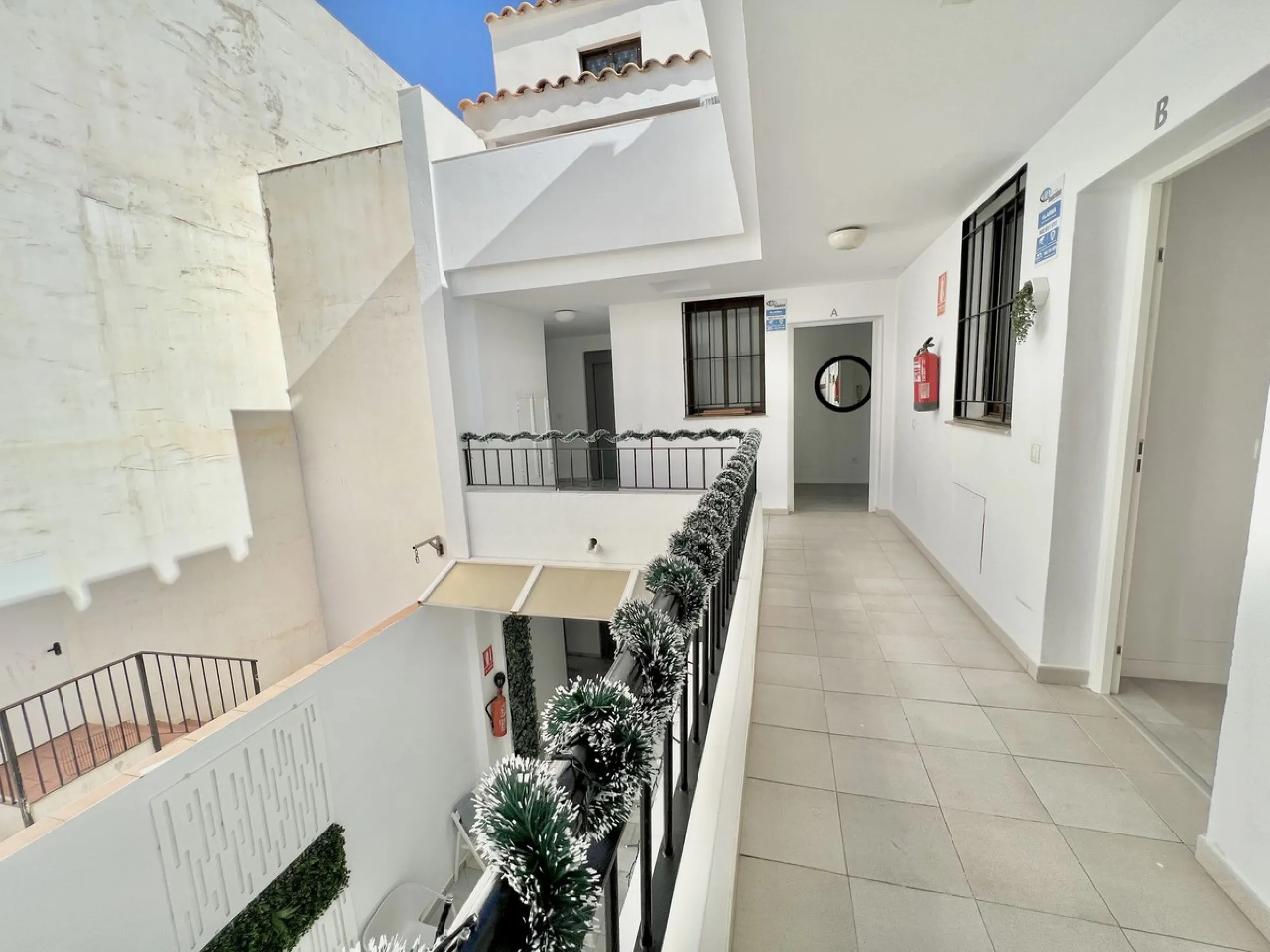 Apartment - Middle Floor Apartment в продаже в Málaga, Málaga. В доме 15 спален и 9 ванных комнат. Площадь дома 560 м²