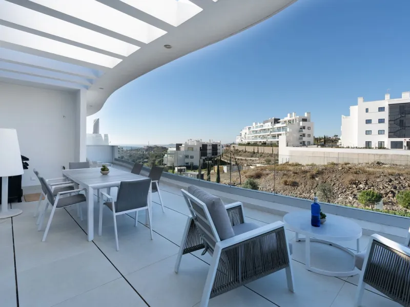 Apartment - Penthouse в продаже в Fuengirola, Málaga. В доме 3 спален и 3 ванных комнат. Площадь дома 135 м²