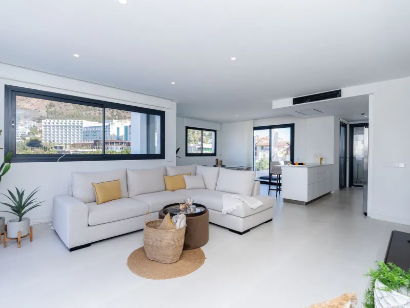 Apartment - Penthouse в продаже в Fuengirola, Málaga. В доме 3 спален и 3 ванных комнат. Площадь дома 135 м²
