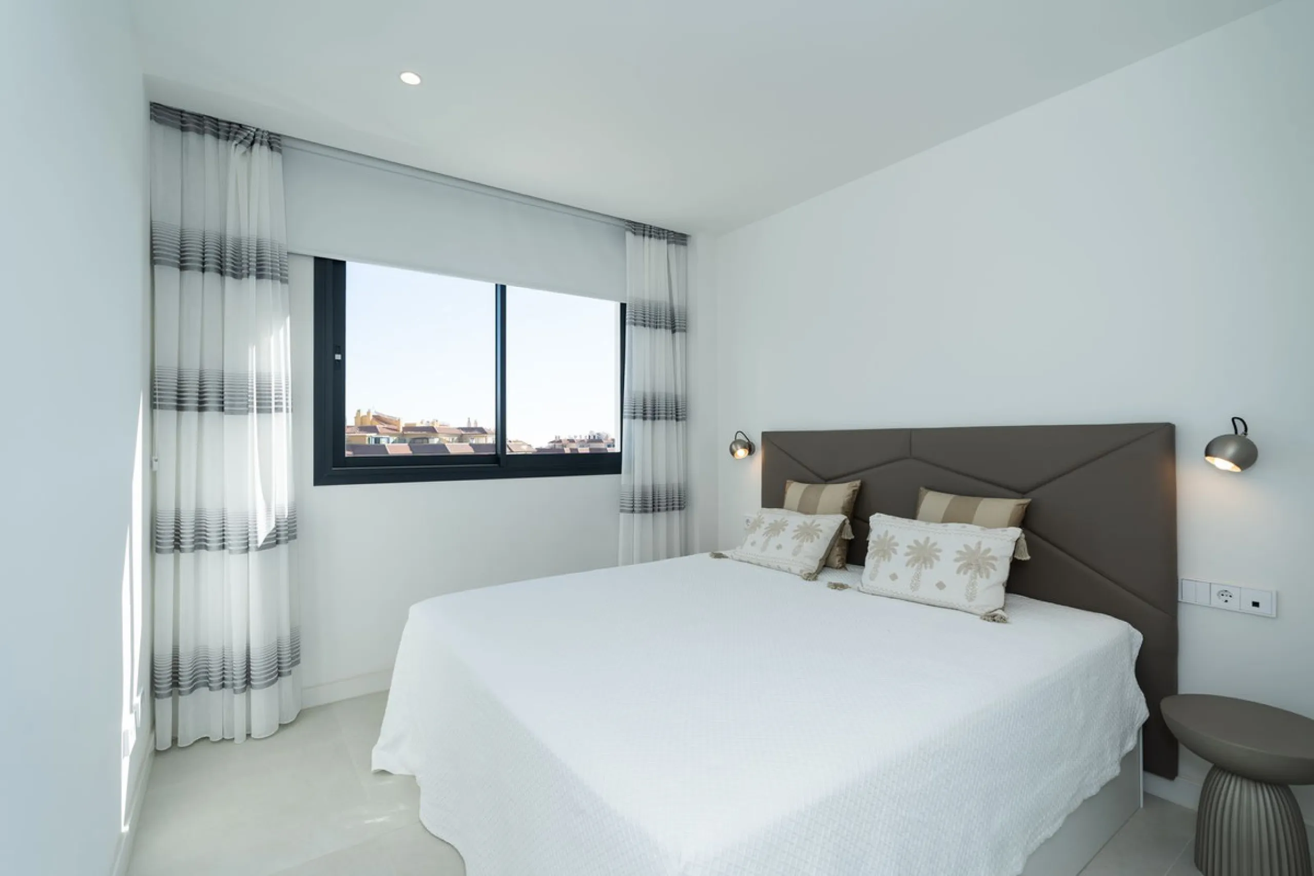 Apartment - Penthouse в продаже в Fuengirola, Málaga. В доме 3 спален и 3 ванных комнат. Площадь дома 135 м²