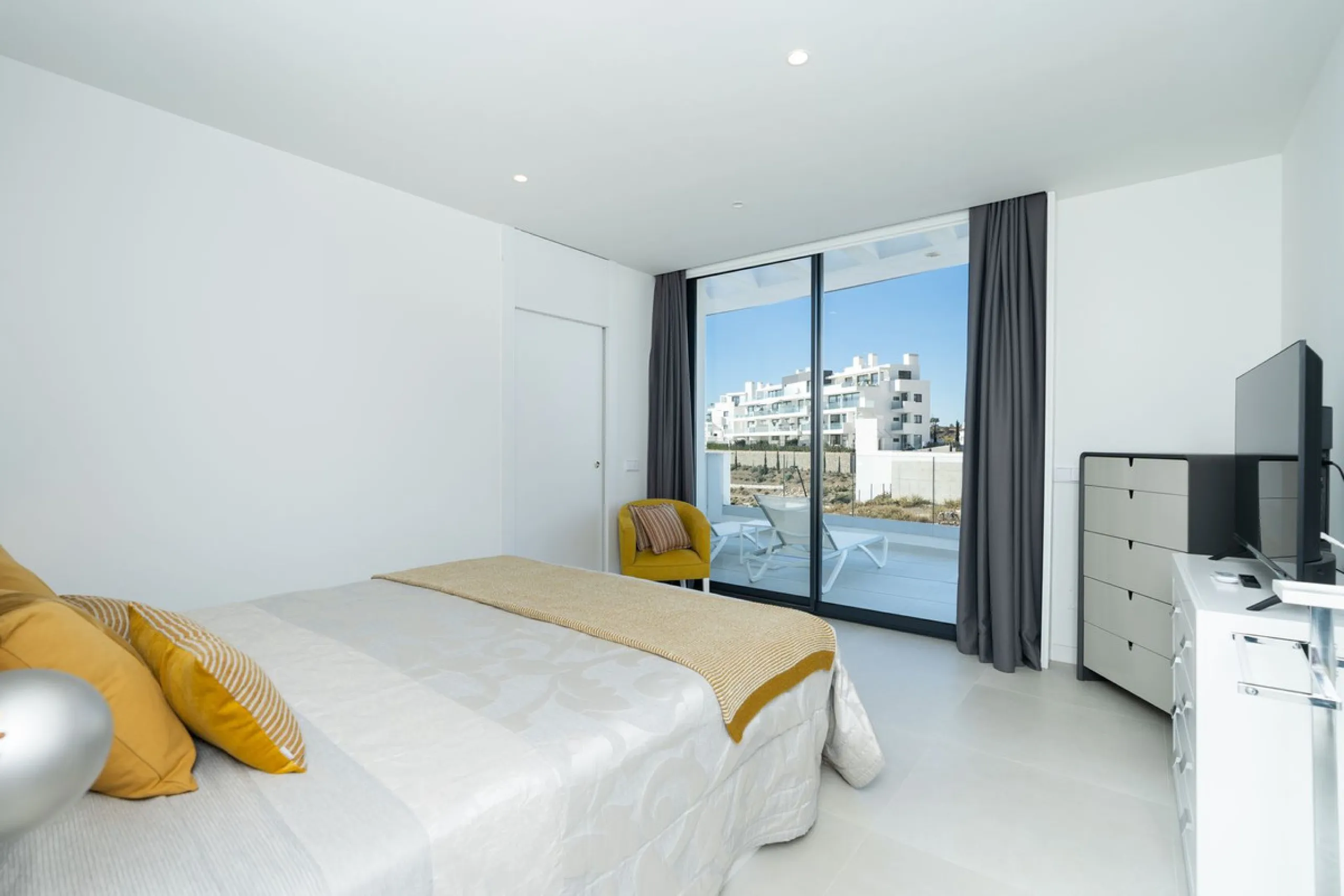 Apartment - Penthouse в продаже в Fuengirola, Málaga. В доме 3 спален и 3 ванных комнат. Площадь дома 135 м²