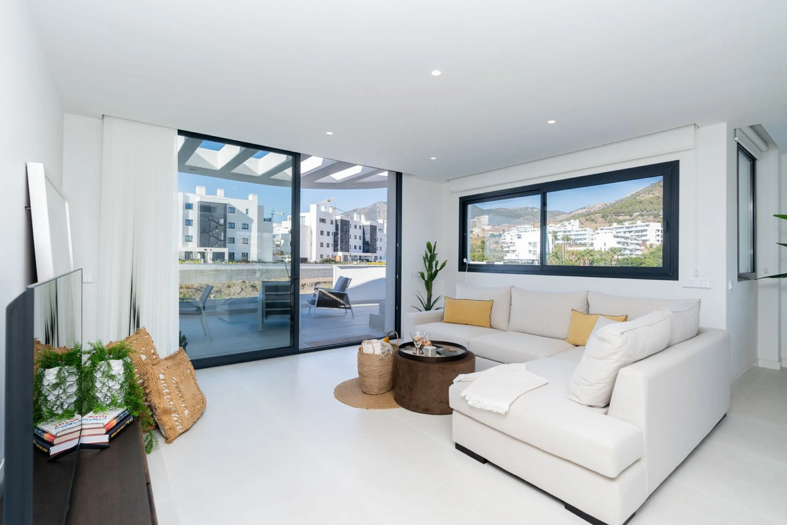 Apartment - Penthouse в продаже в Fuengirola, Málaga. В доме 3 спален и 3 ванных комнат. Площадь дома 135 м²