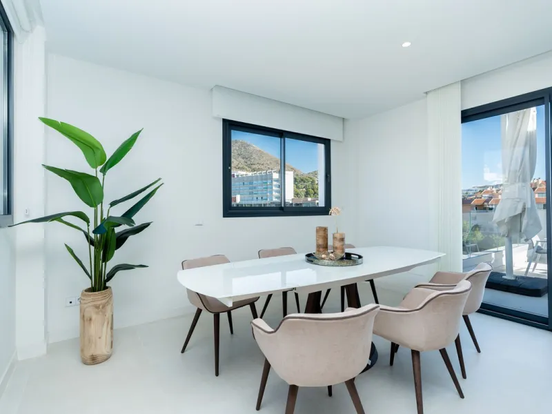 Apartment - Penthouse в продаже в Fuengirola, Málaga. В доме 3 спален и 3 ванных комнат. Площадь дома 135 м²