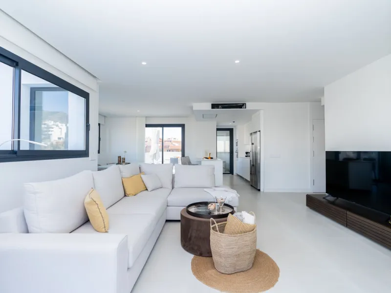 Apartment - Penthouse в продаже в Fuengirola, Málaga. В доме 3 спален и 3 ванных комнат. Площадь дома 135 м²