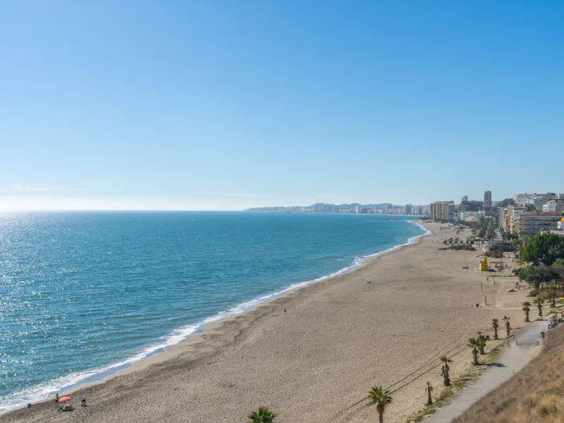 Apartment - Penthouse в продаже в Fuengirola, Málaga. В доме 3 спален и 3 ванных комнат. Площадь дома 135 м²