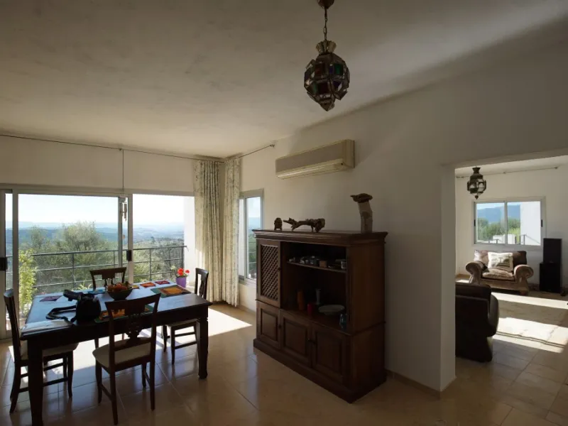 House - Detached Villa в продаже в Gaucín, Málaga. В доме 8 спален и 8 ванных комнат. Площадь дома 600 м². Площадь участка 34000 м²