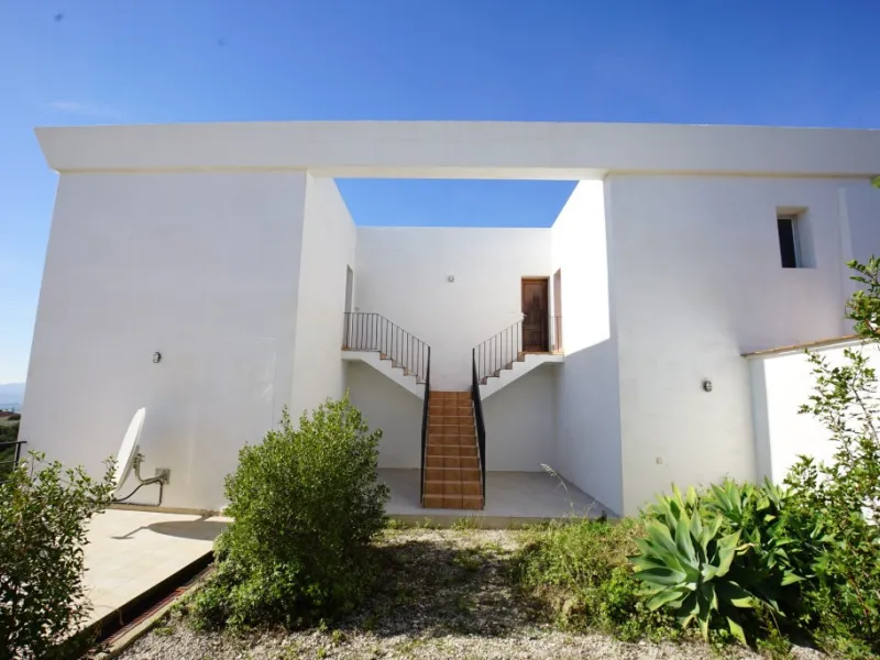 House - Detached Villa в продаже в Gaucín, Málaga. В доме 8 спален и 8 ванных комнат. Площадь дома 600 м². Площадь участка 34000 м²