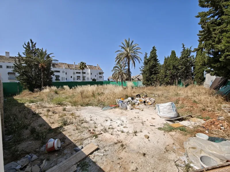 Plot - Residential Plot в продаже в Marbella, Málaga. Площадь участка 1492 м²