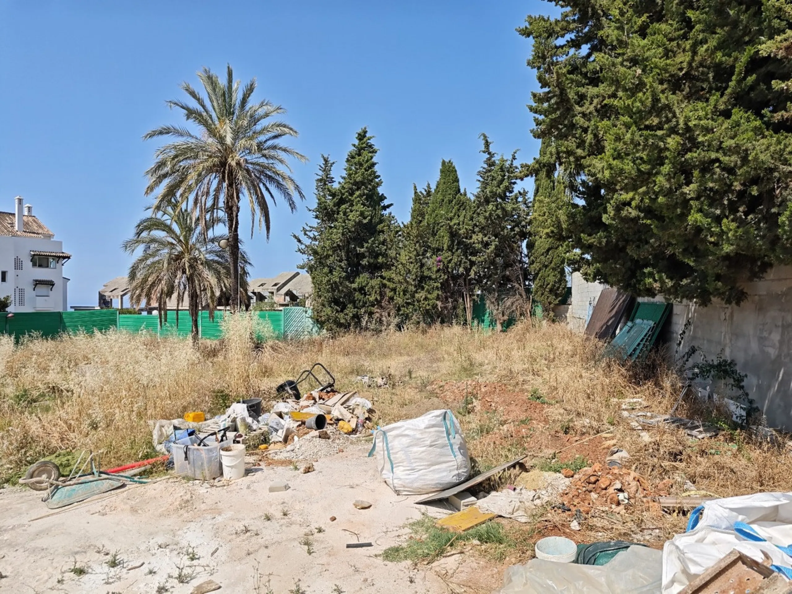Plot - Residential Plot в продаже в Marbella, Málaga. Площадь участка 1492 м²