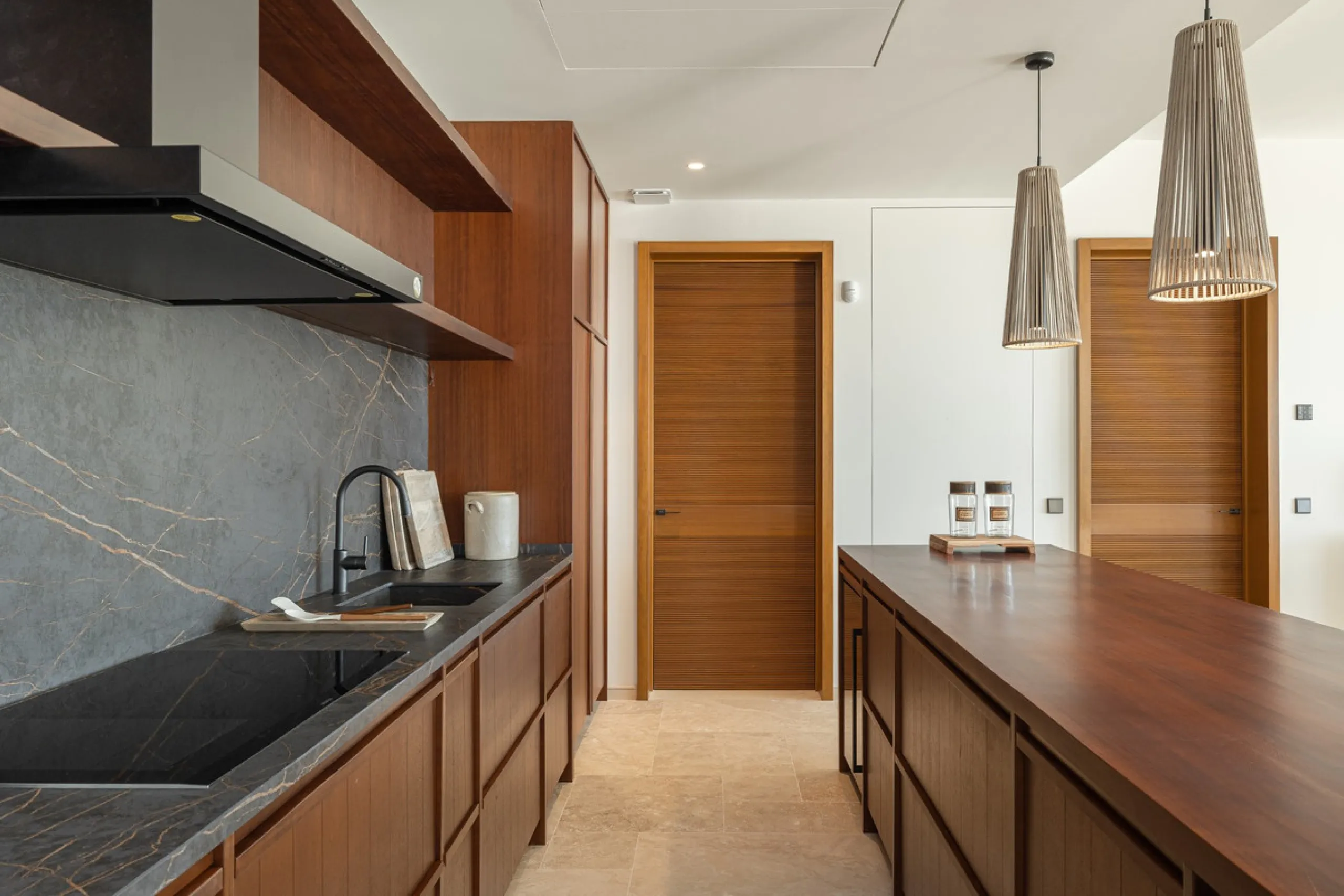 House - Detached Villa в продаже в Casares, Málaga. В доме 3 спален и 3 ванных комнат. Площадь дома 395 м². Площадь участка 2194 м²