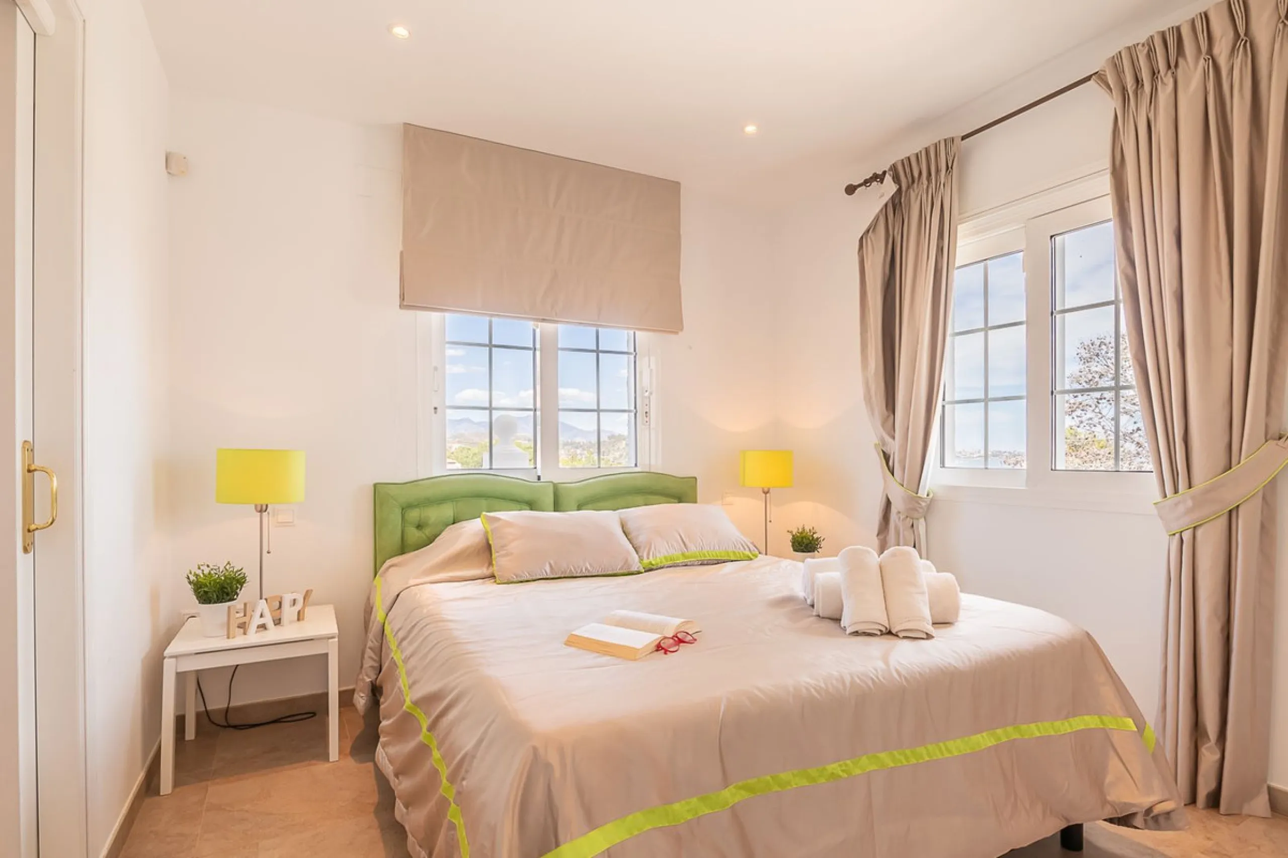 Nestled in the Urb. Torrenueva, Mijas Costa, this enchanting, six-bedroom villa, divided over two floors, epitomizes charm and elegance. Ideal for rental purposes to produce ROI or as a two family home. (Tourist Rental Licence in place). Located in the pi