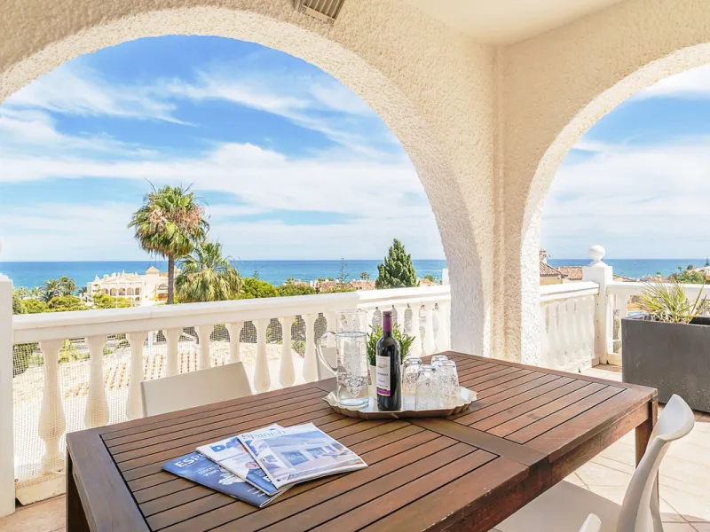 Nestled in the Urb. Torrenueva, Mijas Costa, this enchanting, six-bedroom villa, divided over two floors, epitomizes charm and elegance. Ideal for rental purposes to produce ROI or as a two family home. (Tourist Rental Licence in place). Located in the pi