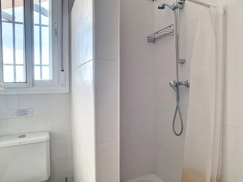 House - Detached Villa в продаже в Arenas, Málaga. В доме 3 спален и 3 ванных комнат. Площадь дома 241 м². Площадь участка 4162 м²