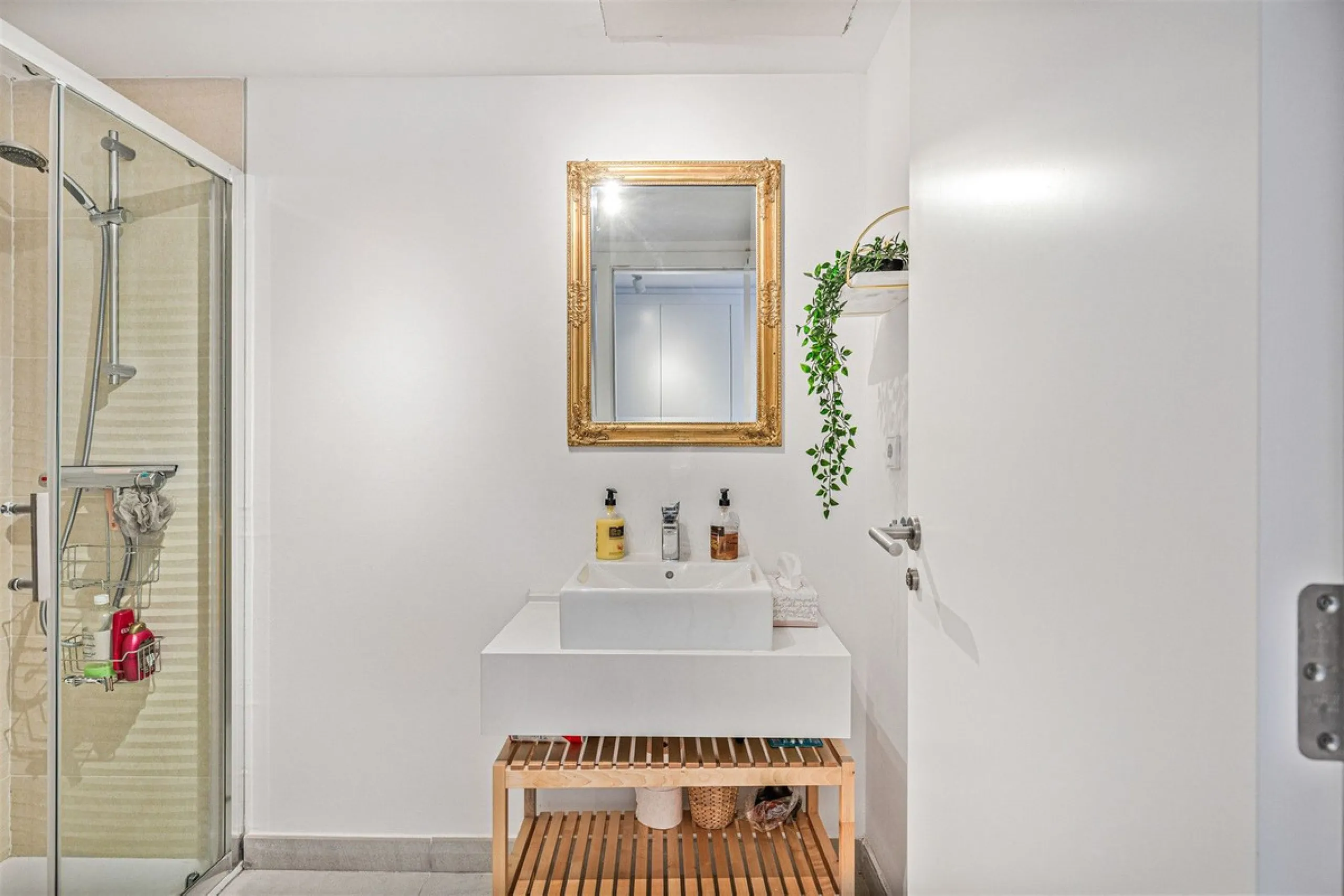 Apartment - Penthouse Duplex в продаже в Estepona, Málaga. В доме 3 спален и 3 ванных комнат. Площадь дома 126 м²