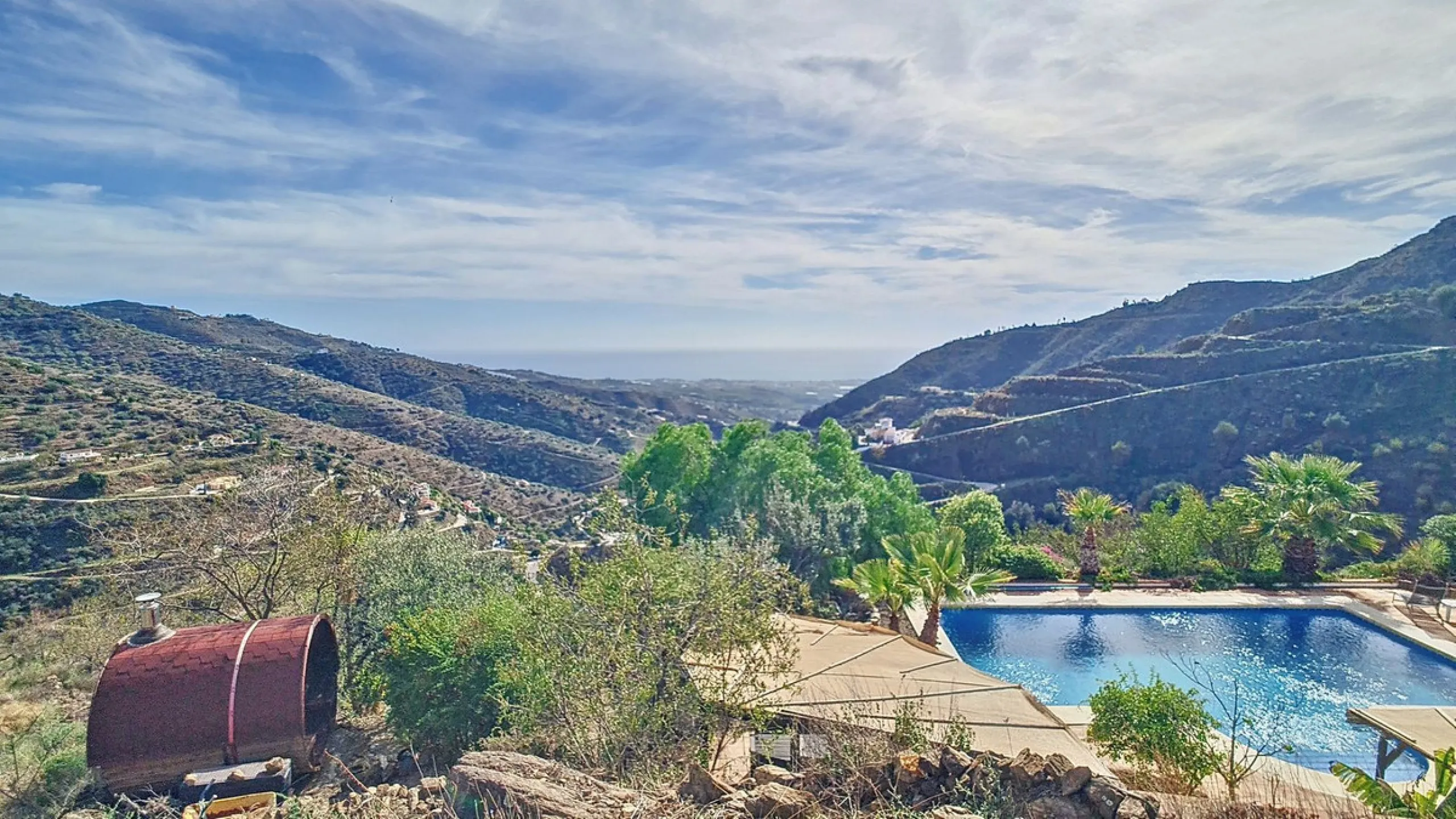 House - Detached Villa в продаже в Arenas, Málaga. В доме 3 спален и 3 ванных комнат. Площадь дома 241 м². Площадь участка 4162 м²