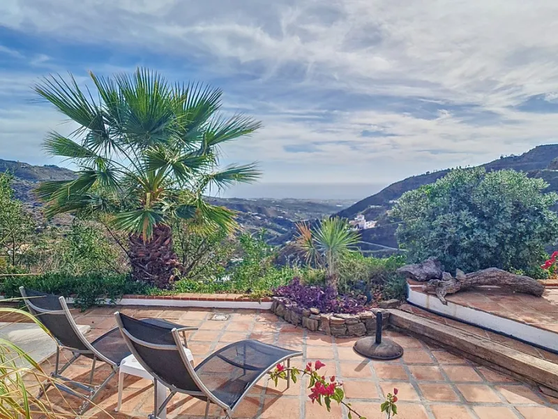House - Detached Villa в продаже в Arenas, Málaga. В доме 3 спален и 3 ванных комнат. Площадь дома 241 м². Площадь участка 4162 м²