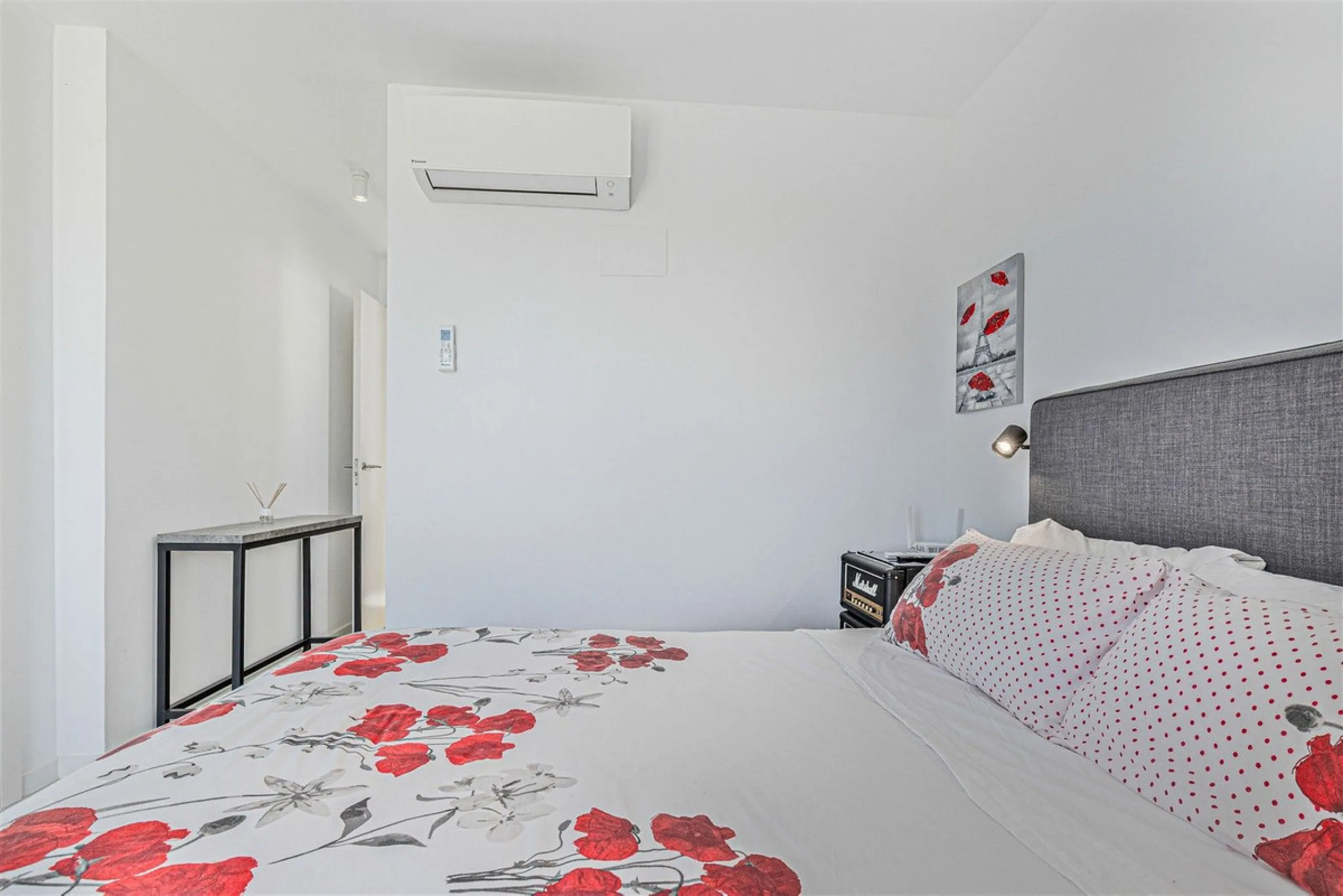 Apartment - Penthouse Duplex в продаже в Estepona, Málaga. В доме 3 спален и 3 ванных комнат. Площадь дома 126 м²
