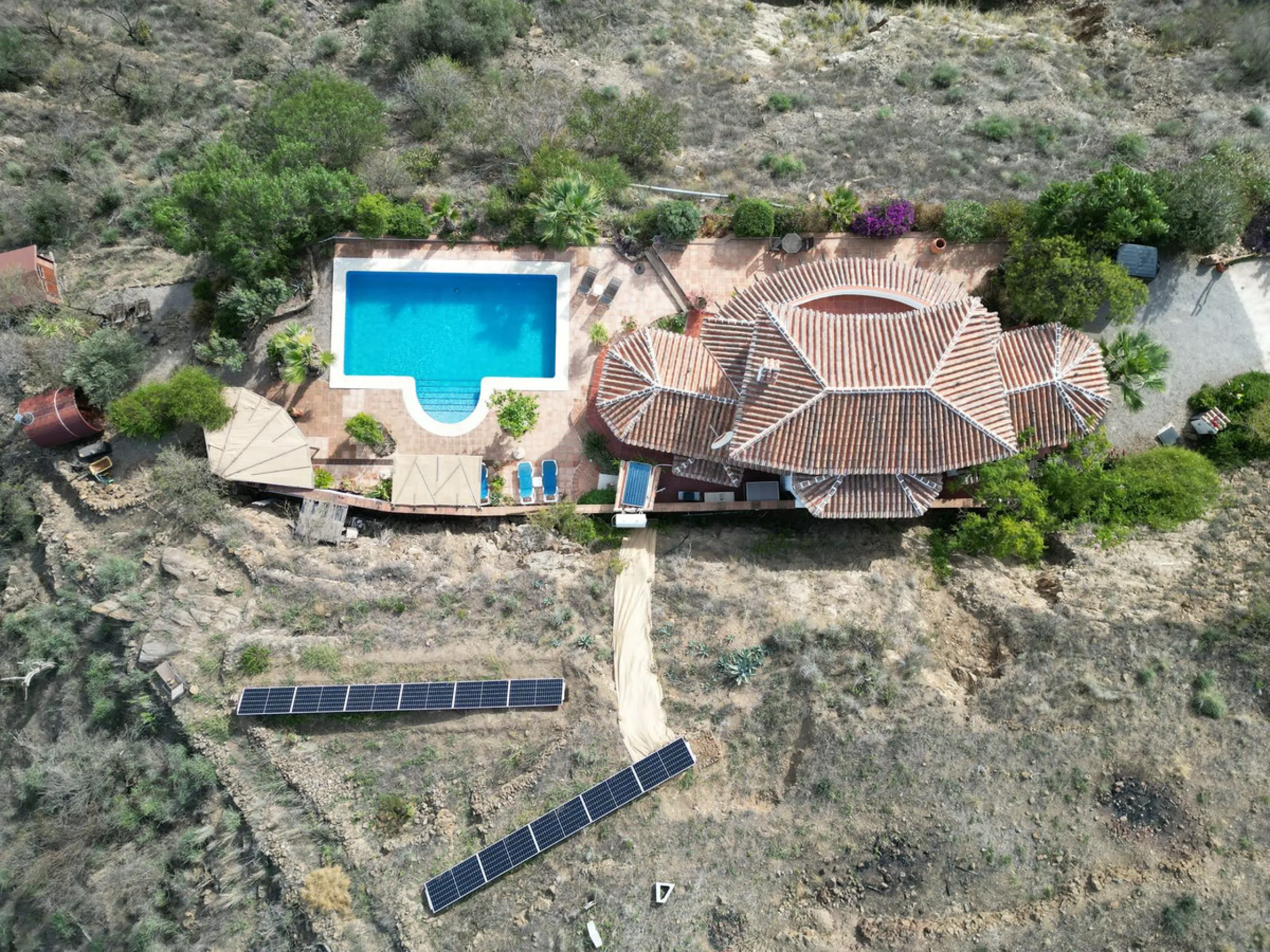 House - Detached Villa в продаже в Arenas, Málaga. В доме 3 спален и 3 ванных комнат. Площадь дома 241 м². Площадь участка 4162 м²