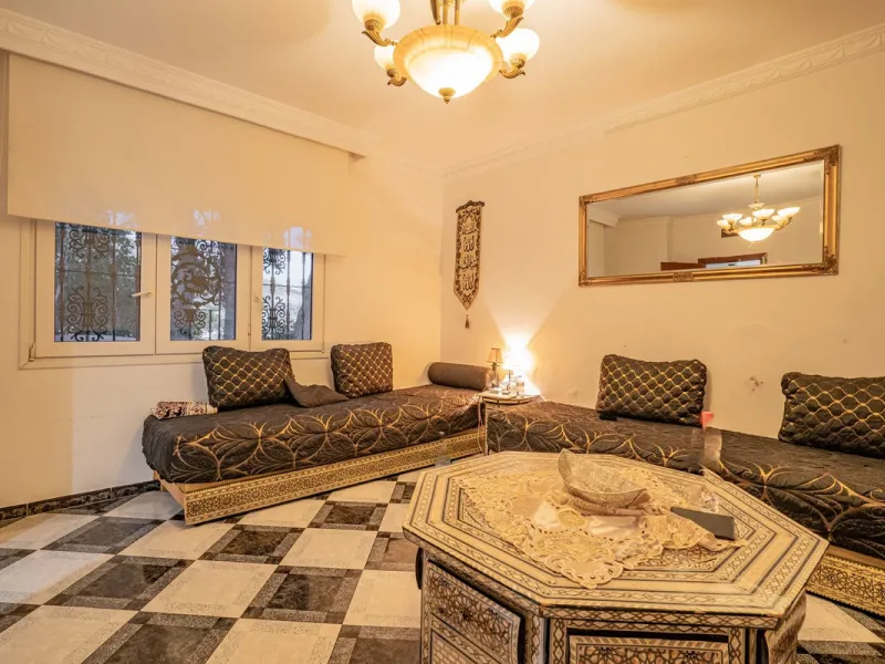 Magnificent Villa in Benalmádena Pueblo to finish renovating -  Spacious property for sale located in a quiet area, with a land size of 2,638 m². The main house has two floors, with a living room and fireplace on the upper floor, and a terrace with impres