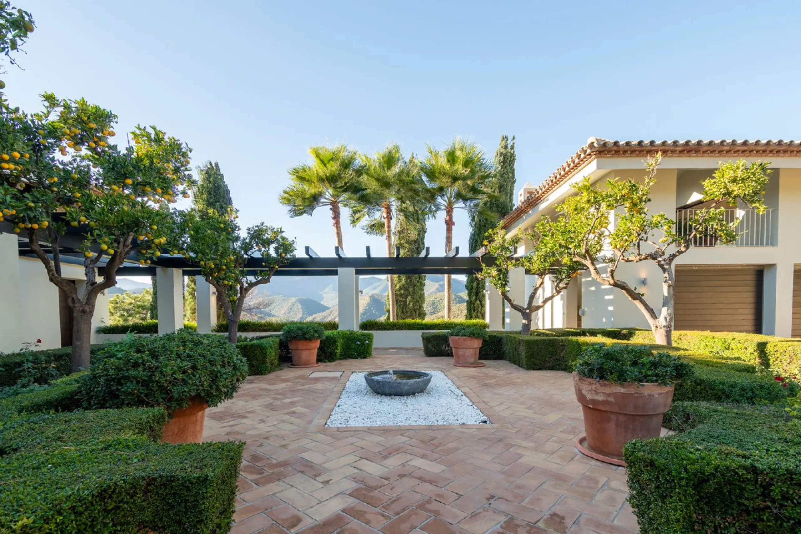 A beautiful south west facing detached villa, nestled in the exclsusive urbanisation of La Zagaleta of Benahavis on  the Costa del Sol.
