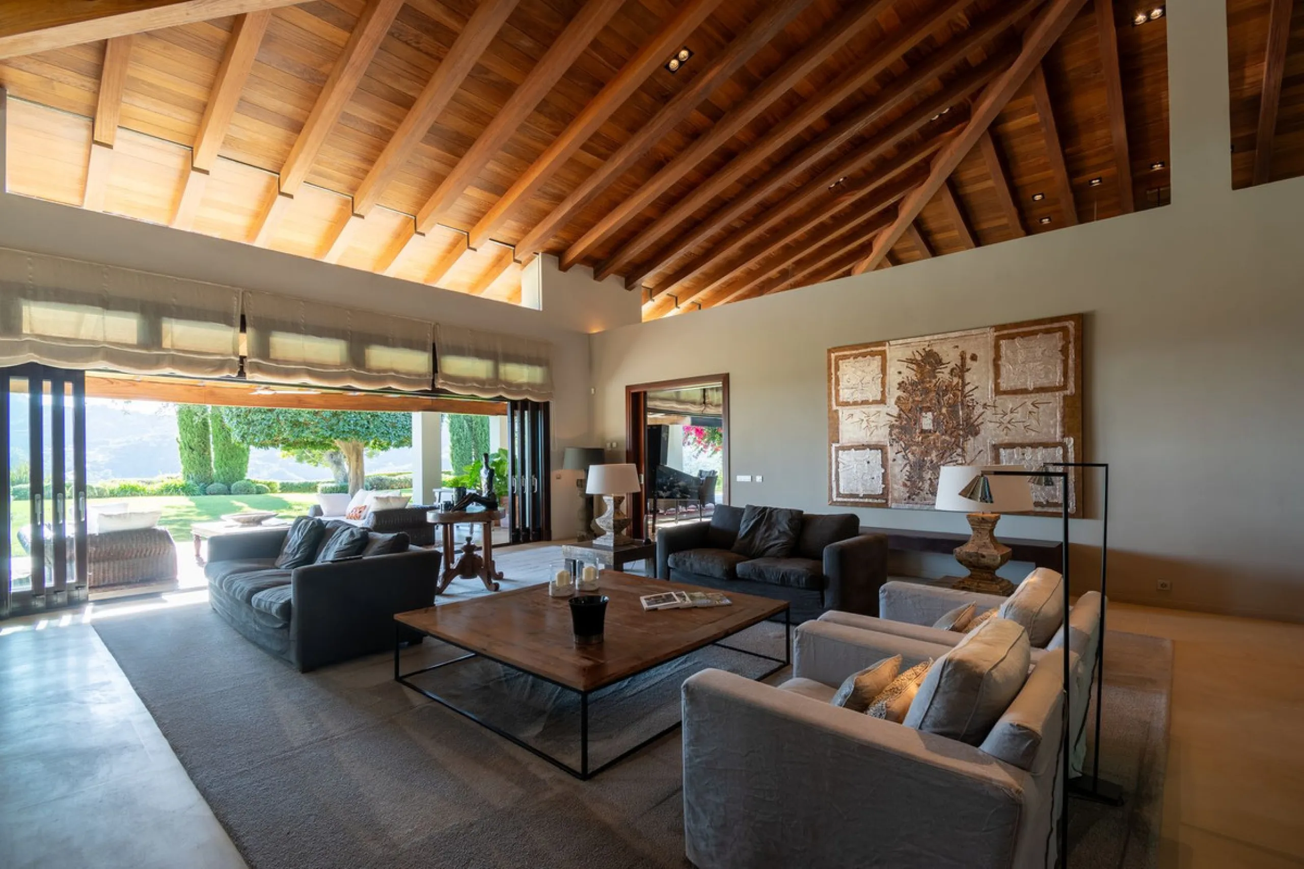 A beautiful south west facing detached villa, nestled in the exclsusive urbanisation of La Zagaleta of Benahavis on  the Costa del Sol.