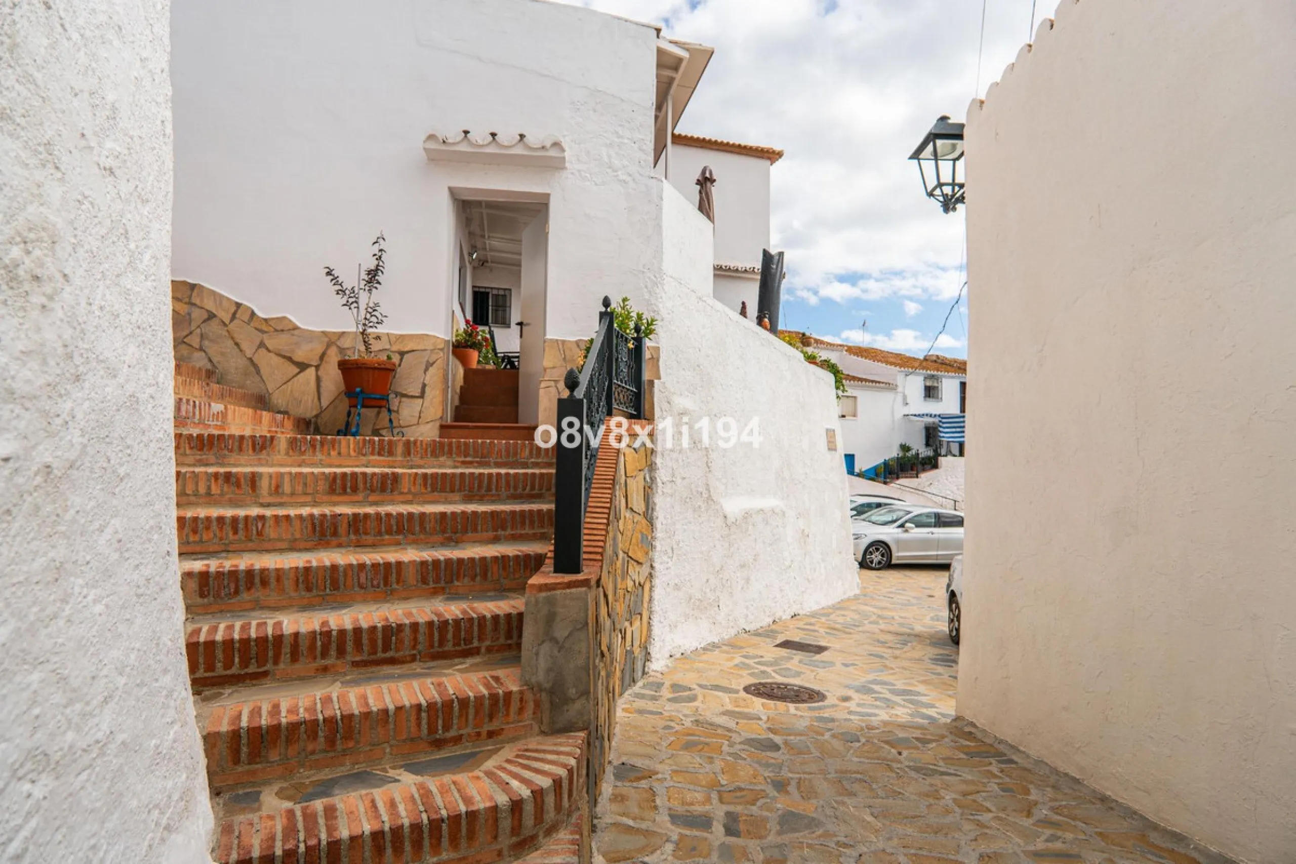 House - Detached Villa в продаже в Macharaviaya, Málaga. В доме 5 спален и 1 ванных комнат. Площадь дома 102 м²