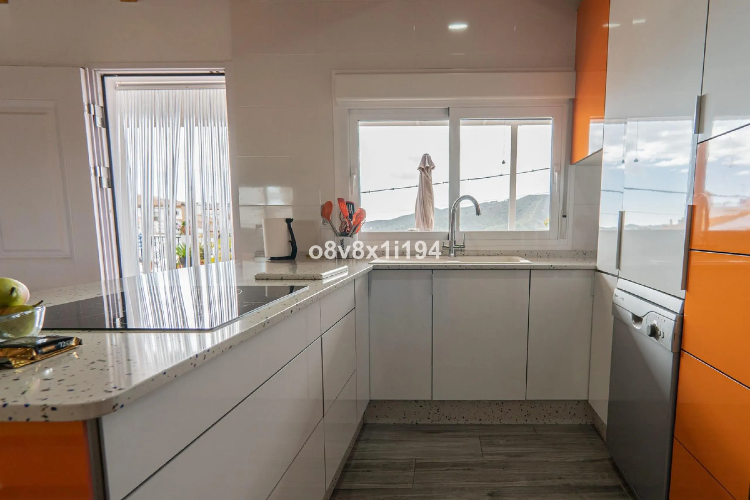 House - Detached Villa в продаже в Macharaviaya, Málaga. В доме 5 спален и 1 ванных комнат. Площадь дома 102 м²