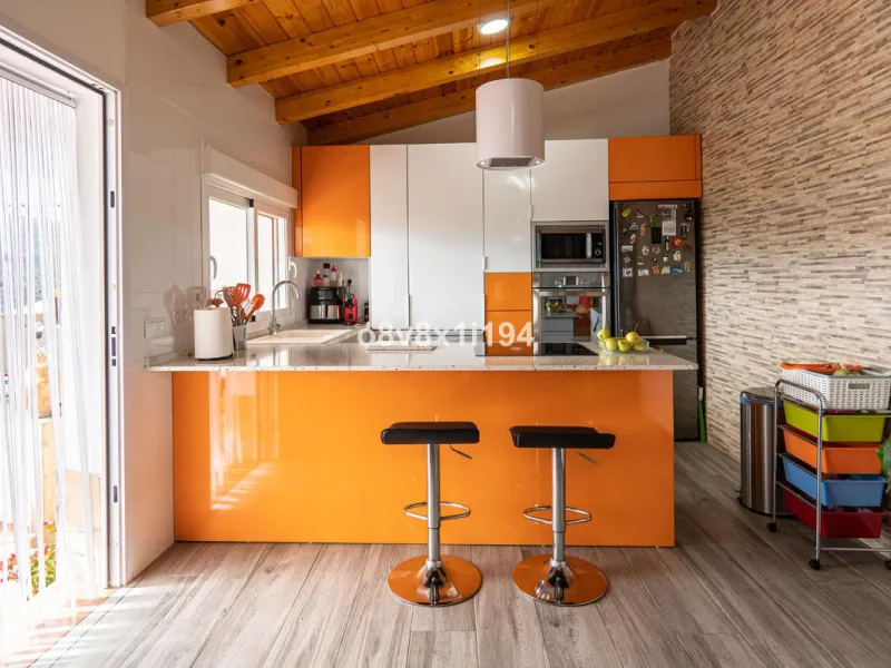 House - Detached Villa в продаже в Macharaviaya, Málaga. В доме 5 спален и 1 ванных комнат. Площадь дома 102 м²