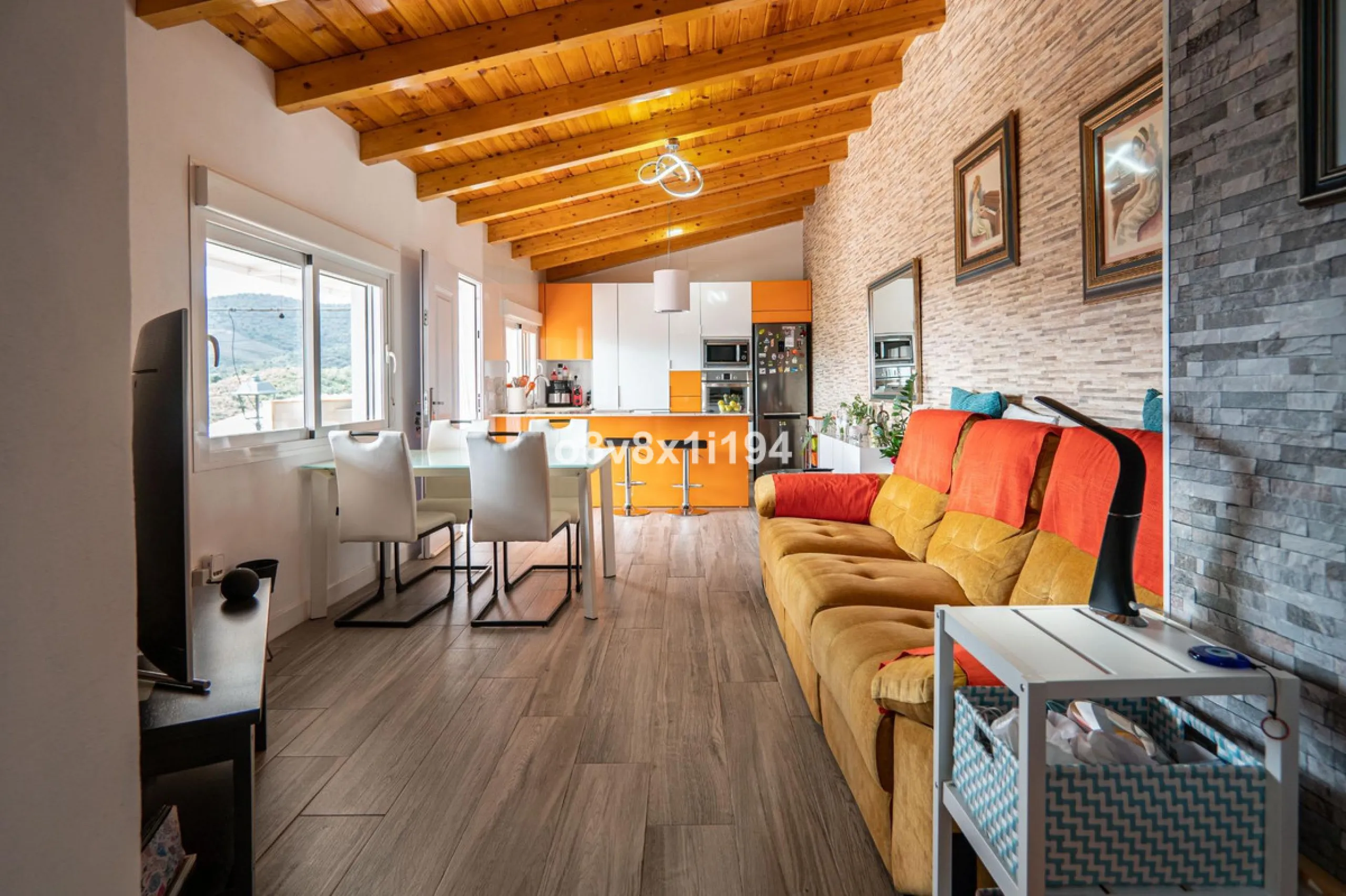House - Detached Villa в продаже в Macharaviaya, Málaga. В доме 5 спален и 1 ванных комнат. Площадь дома 102 м²