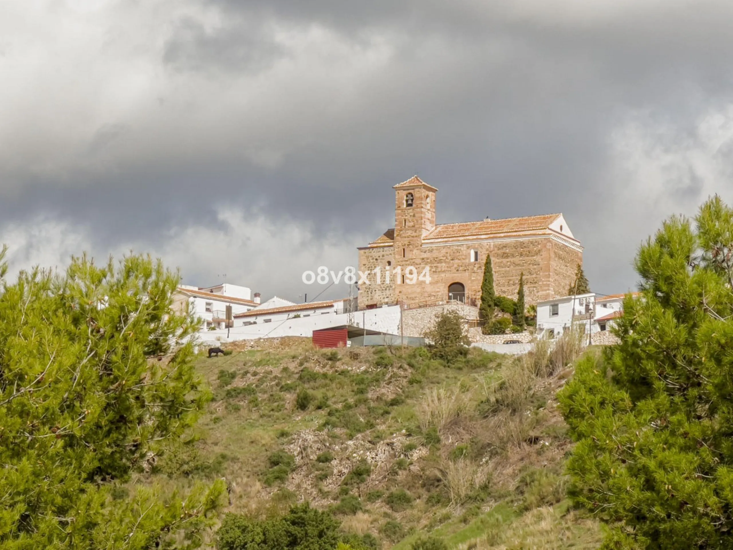 House - Detached Villa в продаже в Macharaviaya, Málaga. В доме 5 спален и 1 ванных комнат. Площадь дома 102 м²