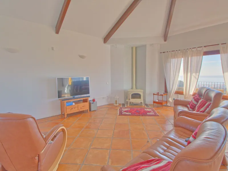House - Finca - Cortijo в продаже в Estepona, Málaga. В доме 5 спален и 4 ванных комнат. Площадь дома 465 м². Площадь участка 61629 м²