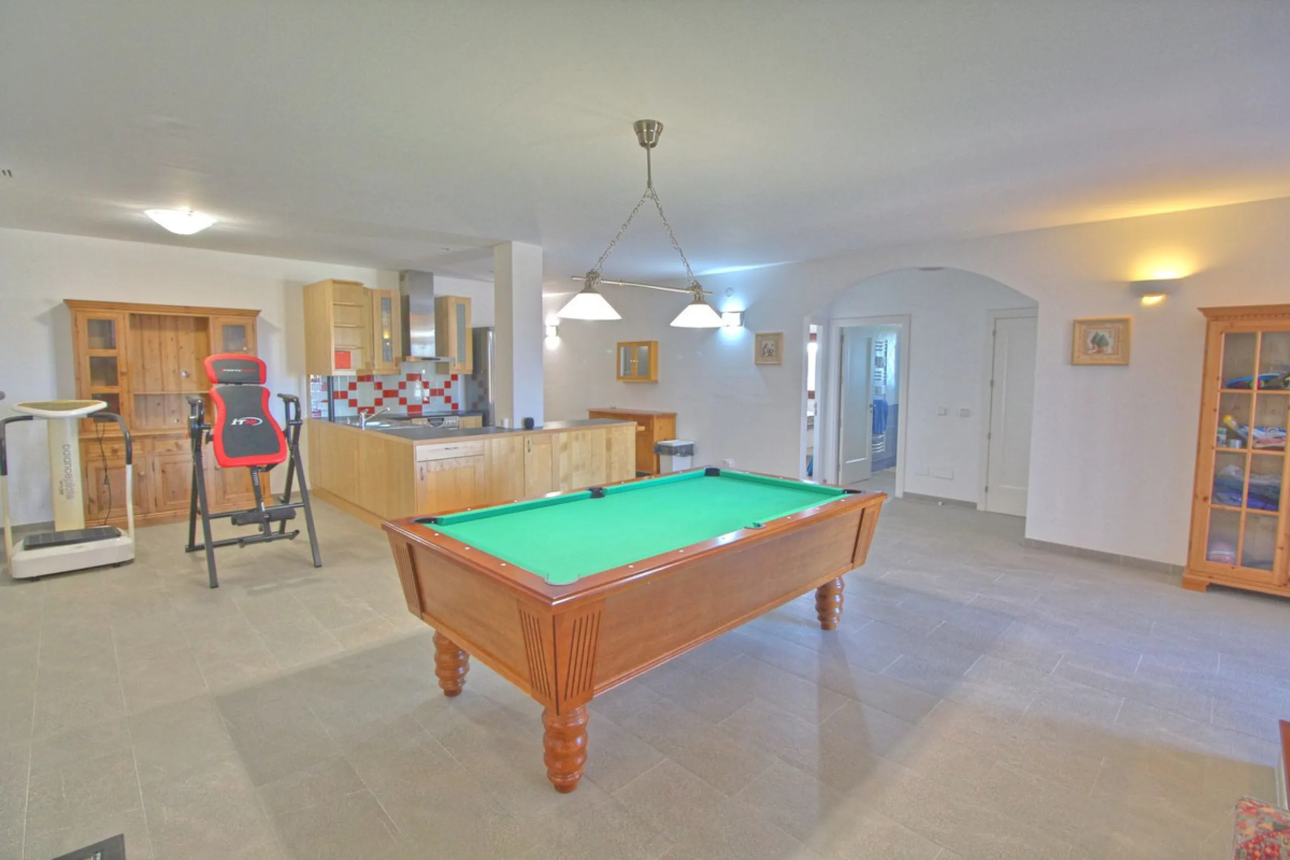 House - Finca - Cortijo в продаже в Estepona, Málaga. В доме 5 спален и 4 ванных комнат. Площадь дома 465 м². Площадь участка 61629 м²