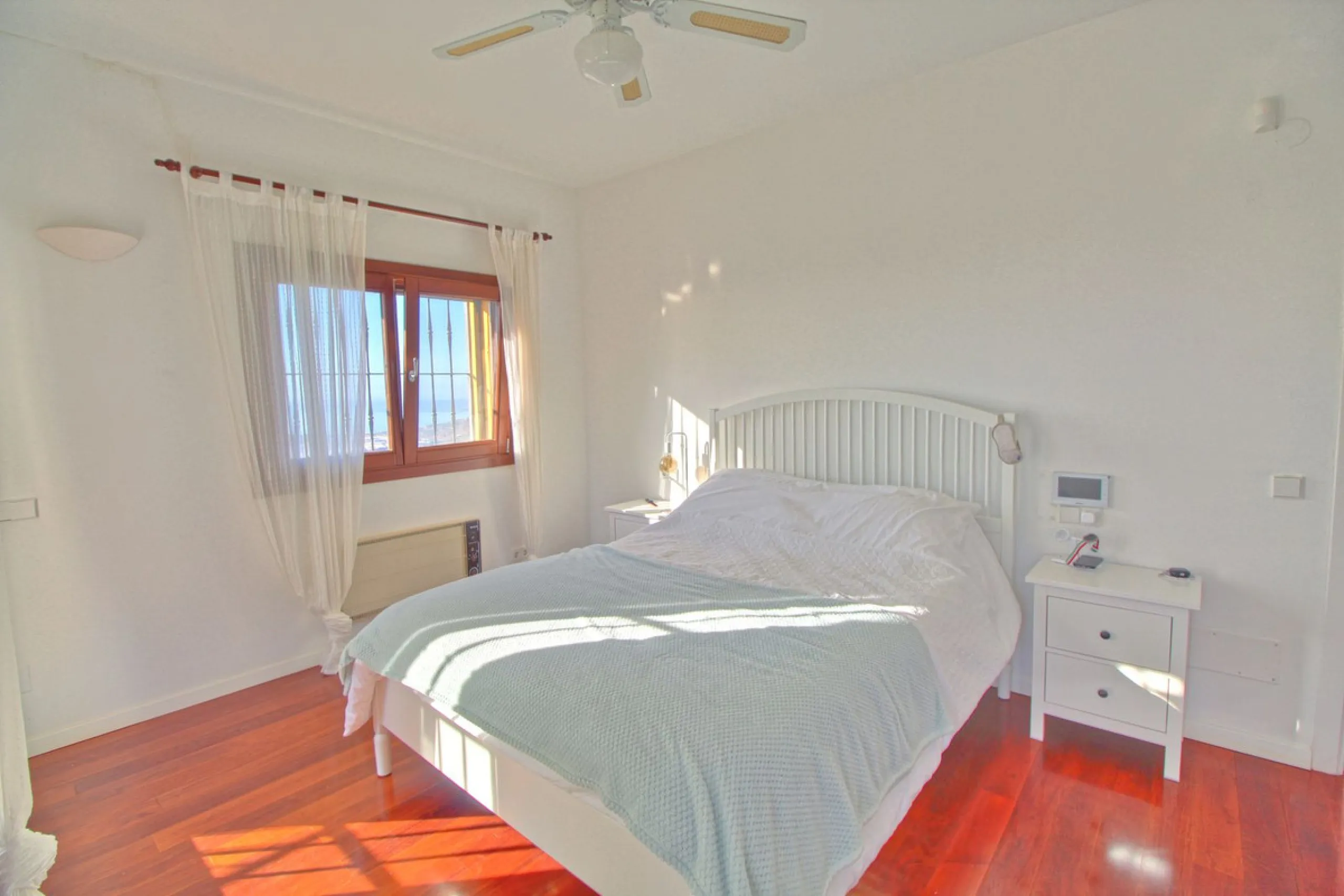 House - Finca - Cortijo в продаже в Estepona, Málaga. В доме 5 спален и 4 ванных комнат. Площадь дома 465 м². Площадь участка 61629 м²