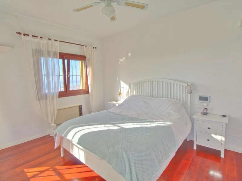 House - Finca - Cortijo в продаже в Estepona, Málaga. В доме 5 спален и 4 ванных комнат. Площадь дома 465 м². Площадь участка 61629 м²