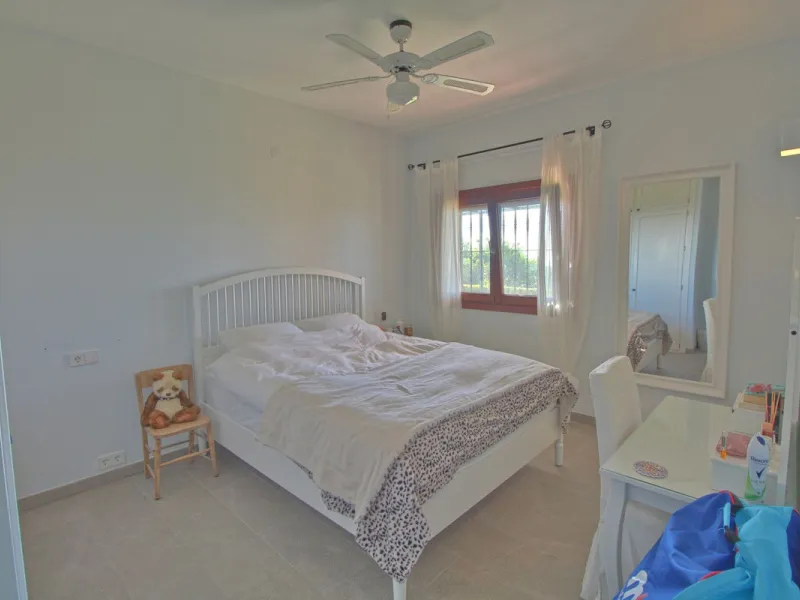 House - Finca - Cortijo в продаже в Estepona, Málaga. В доме 5 спален и 4 ванных комнат. Площадь дома 465 м². Площадь участка 61629 м²