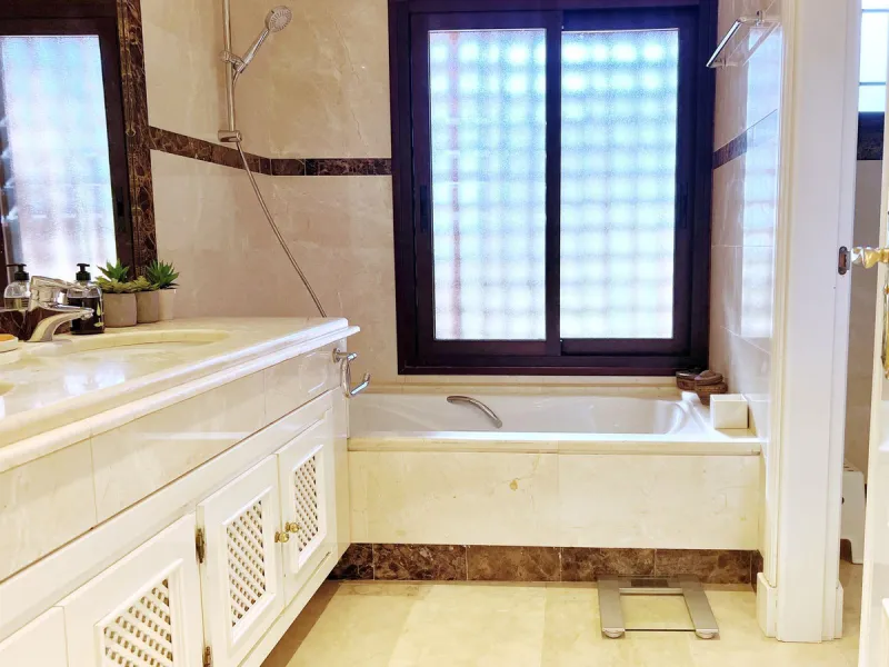 "A three bedroom duplex penthouse in La Alzambra Hill Club, a 24hr gated and secure development, set on lush tropical gardens with waterfalls, communal swimming pool and a gymnasium.