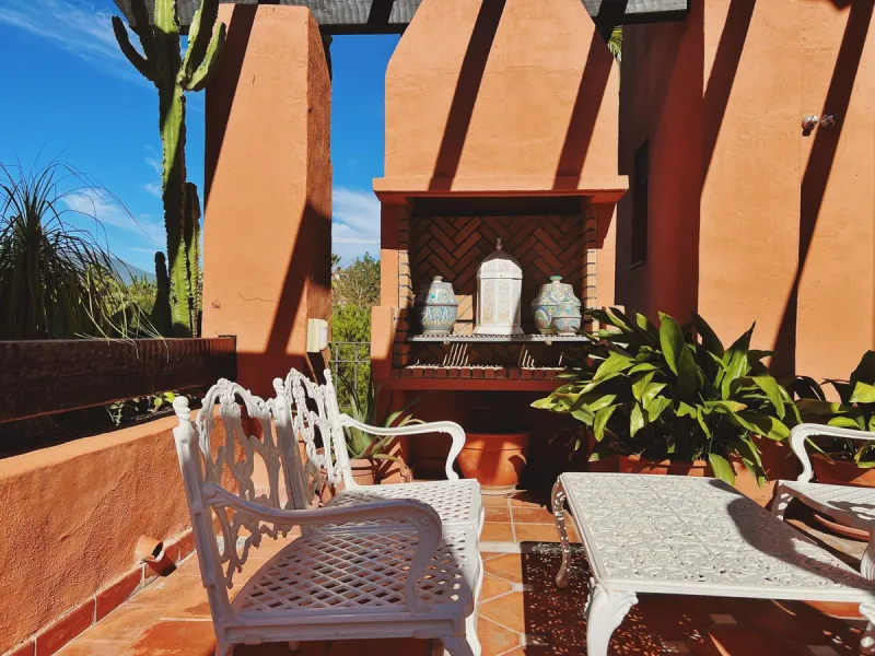 "A three bedroom duplex penthouse in La Alzambra Hill Club, a 24hr gated and secure development, set on lush tropical gardens with waterfalls, communal swimming pool and a gymnasium.
