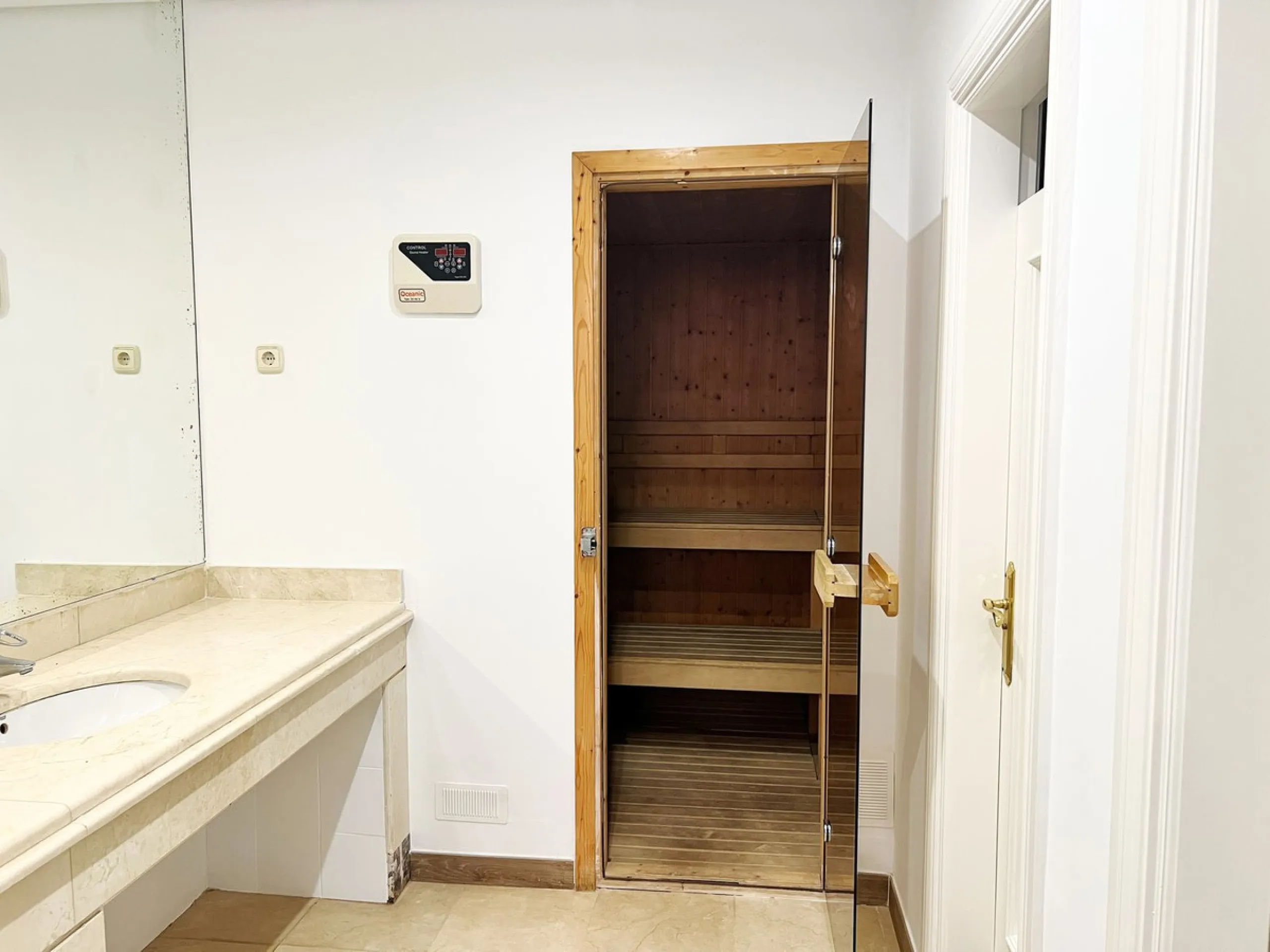 "A three bedroom duplex penthouse in La Alzambra Hill Club, a 24hr gated and secure development, set on lush tropical gardens with waterfalls, communal swimming pool and a gymnasium.